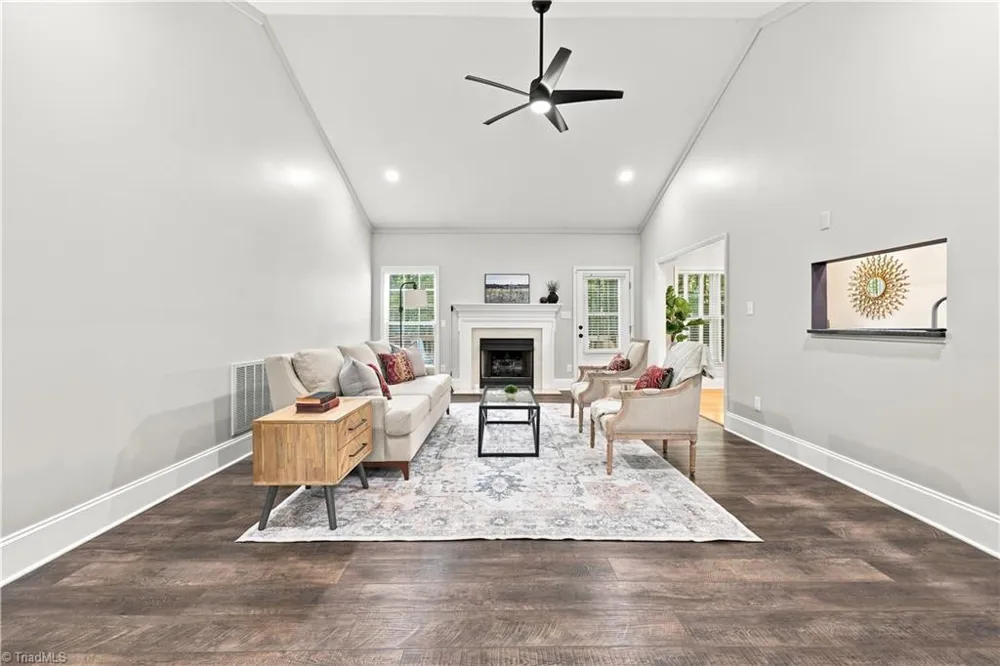 6025 Habersham Drive Kernersville, NC 27284