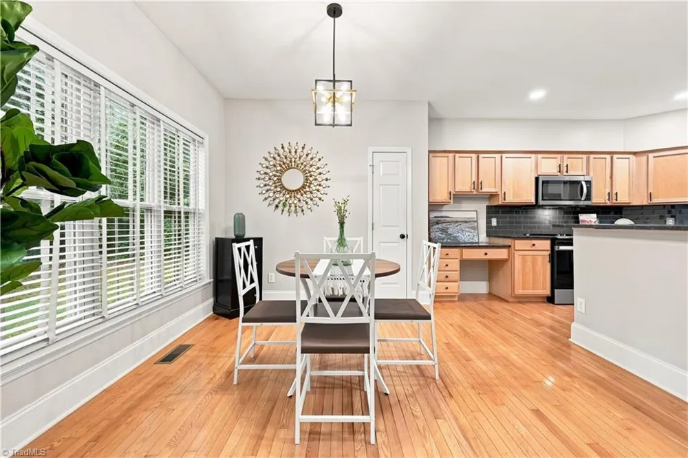 6025 Habersham Drive Kernersville, NC 27284