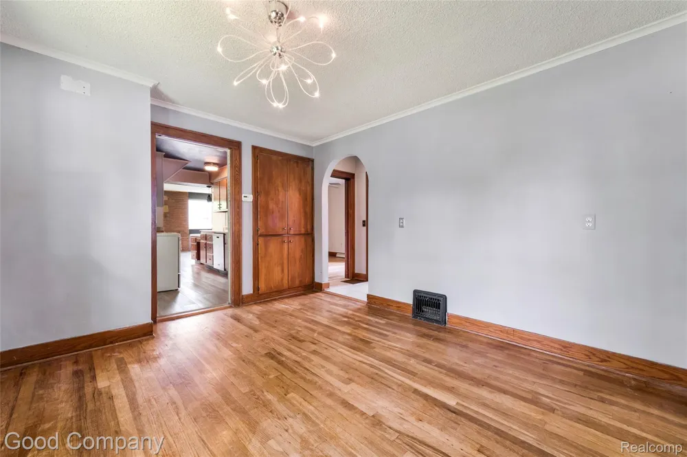 836 W Silver Lake Road Fenton City, MI 48430