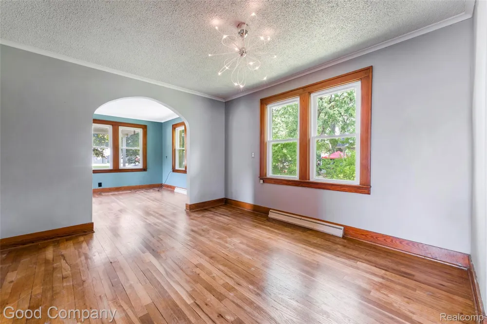 836 W Silver Lake Road Fenton City, MI 48430