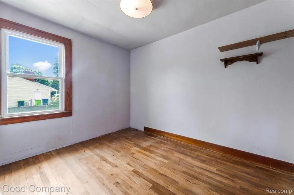 836 W Silver Lake Road Fenton City, MI 48430