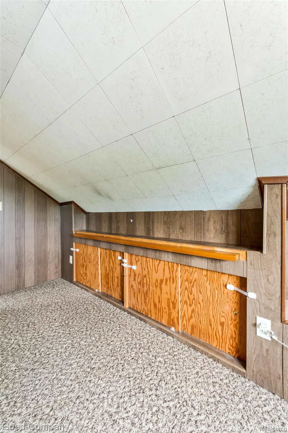 836 W Silver Lake Road Fenton City, MI 48430