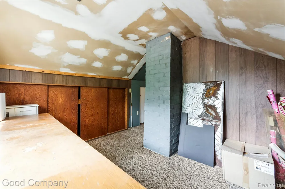 836 W Silver Lake Road Fenton City, MI 48430