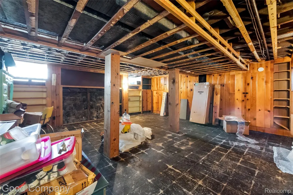 836 W Silver Lake Road Fenton City, MI 48430