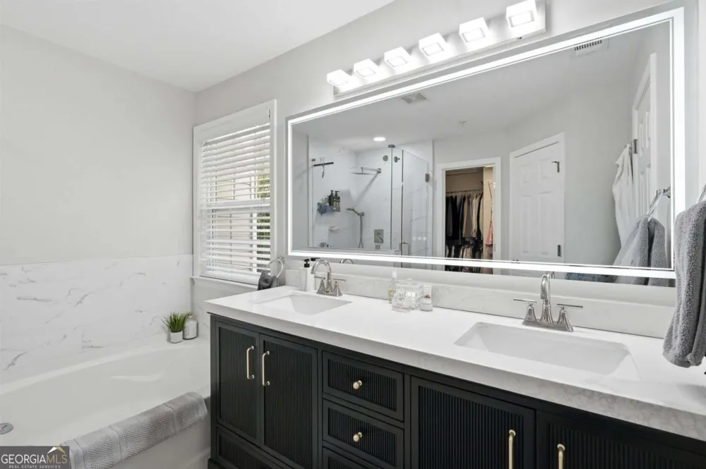11284 Musette CIR Alpharetta, GA 30009