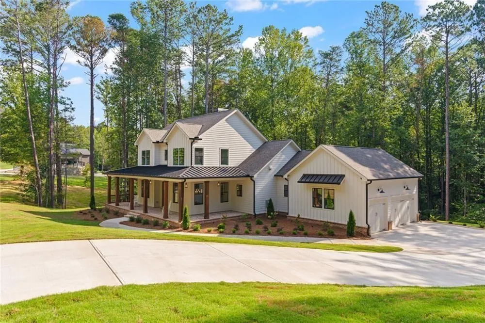 240 Highlands Chase Ball Ground, GA 30107