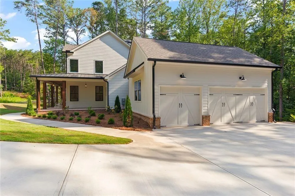 240 Highlands Chase Ball Ground, GA 30107