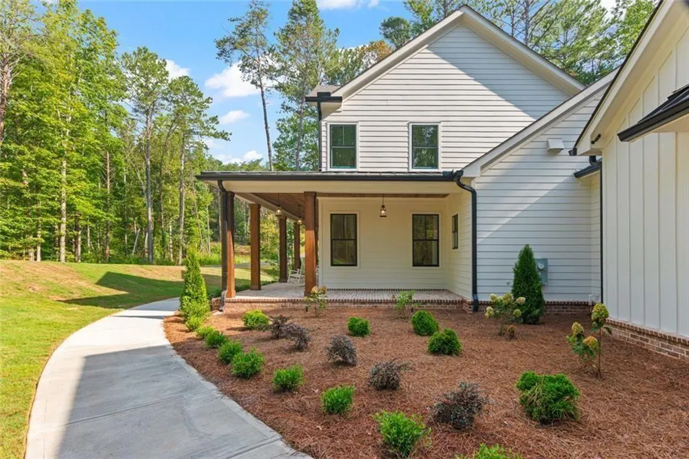 240 Highlands Chase Ball Ground, GA 30107