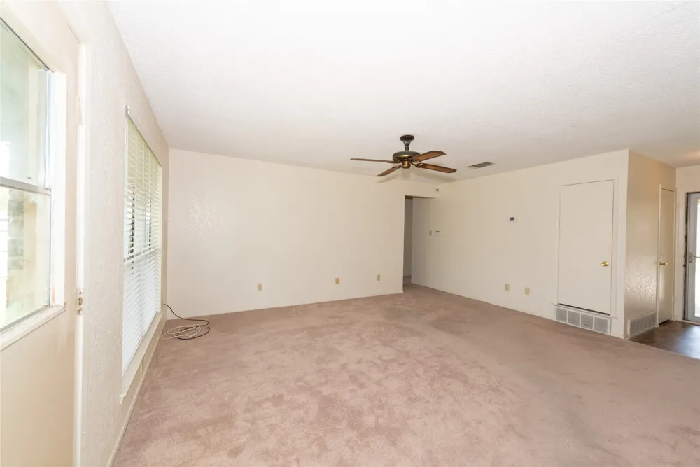 6412 Rebecca Lane Watauga, TX 76148