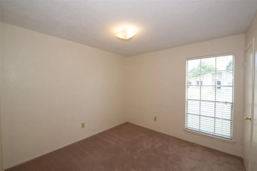 6412 Rebecca Lane Watauga, TX 76148