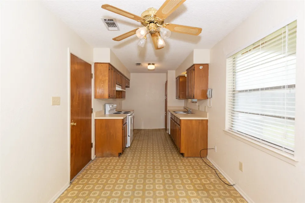 6412 Rebecca Lane Watauga, TX 76148