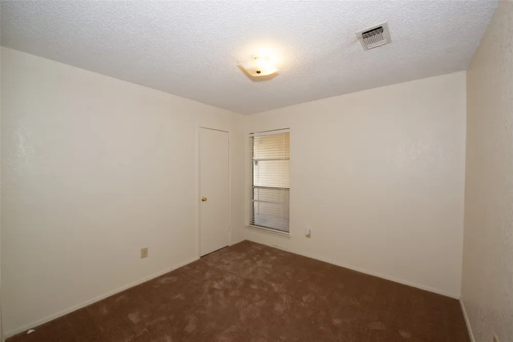 6412 Rebecca Lane Watauga, TX 76148