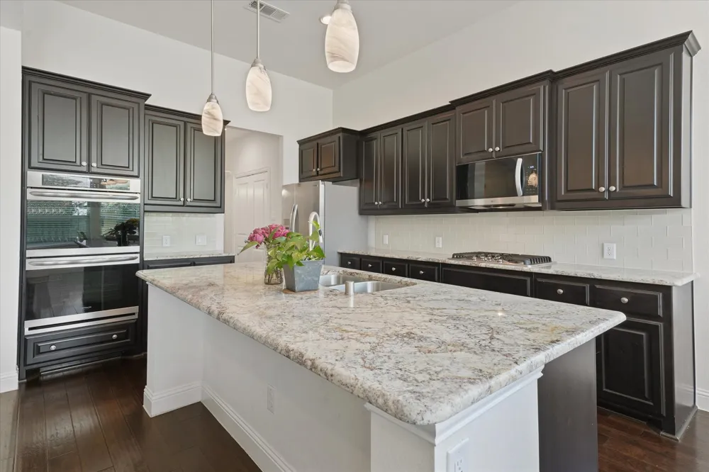 1113 5th Street Argyle, TX 76226