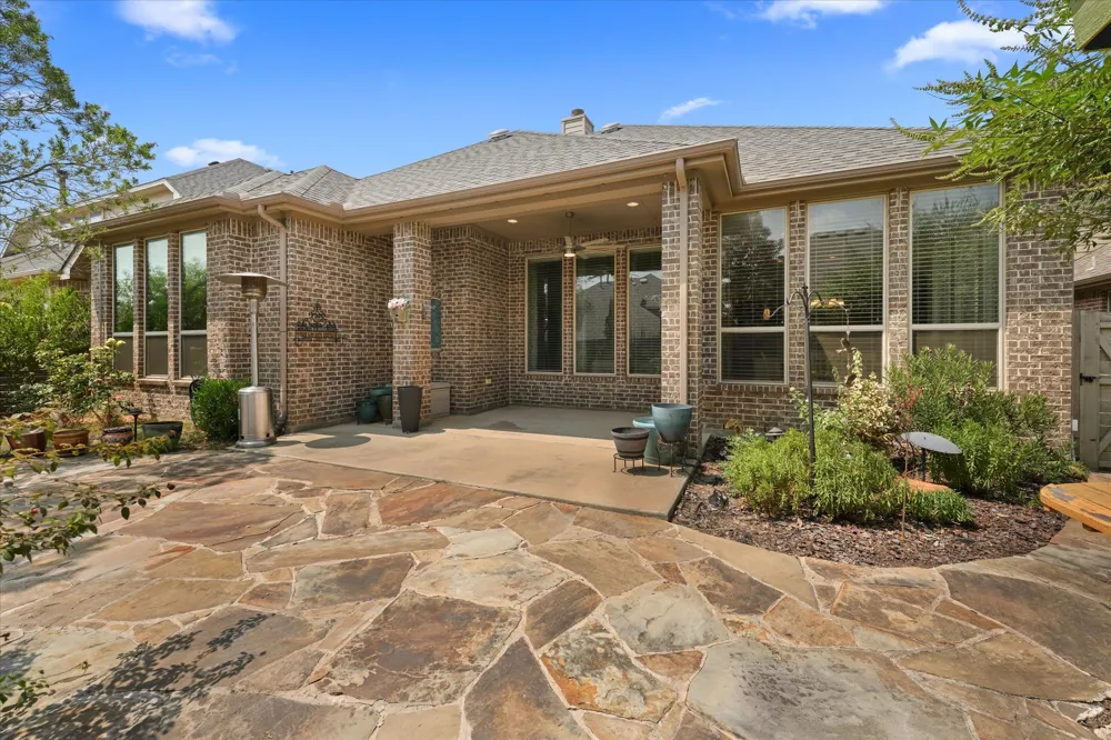 1113 5th Street Argyle, TX 76226