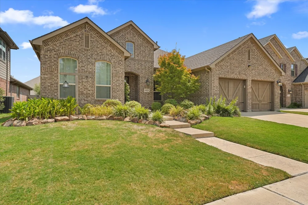 1113 5th Street Argyle, TX 76226