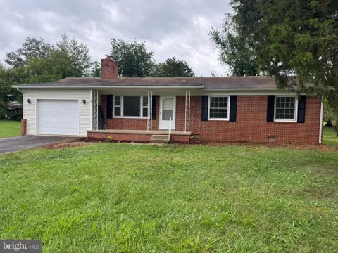 33 WALLACE AVENUE