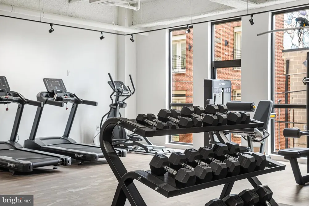 915 BROAD STREET #611 Philadelphia, PA 19123