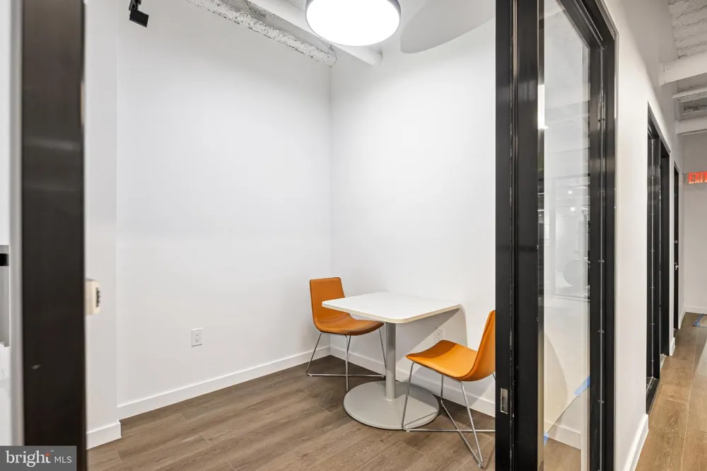915 BROAD STREET #611 Philadelphia, PA 19123