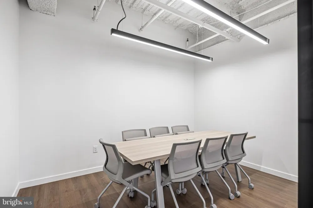 915 BROAD STREET #611 Philadelphia, PA 19123