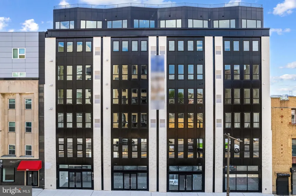 915 BROAD STREET #611 Philadelphia, PA 19123