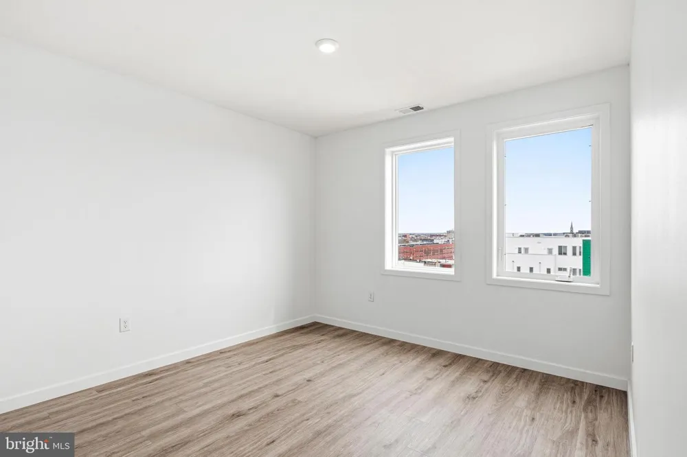 915 BROAD STREET #611 Philadelphia, PA 19123