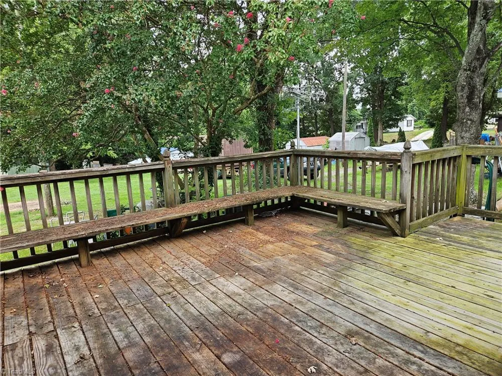 607 King Street Reidsville, NC 27320