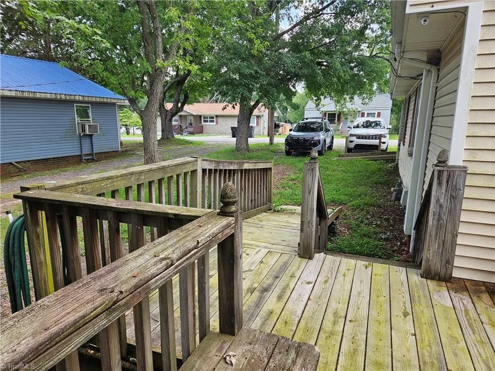 607 King Street Reidsville, NC 27320