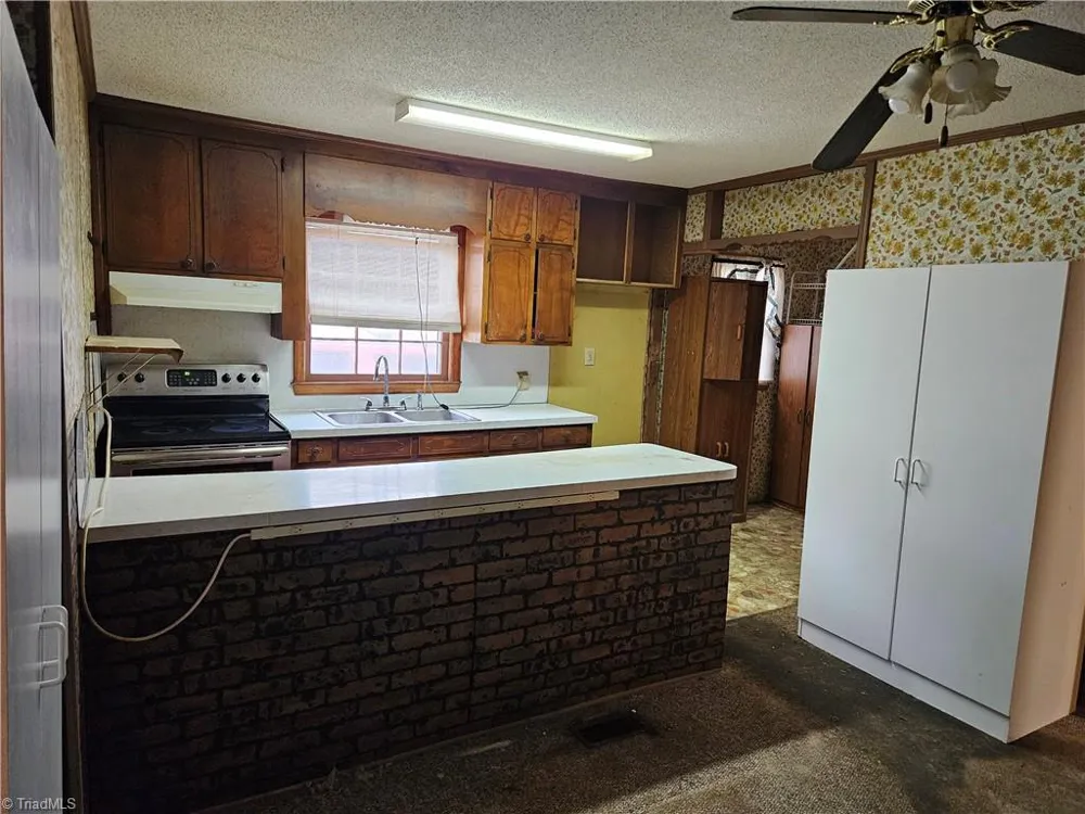 607 King Street Reidsville, NC 27320
