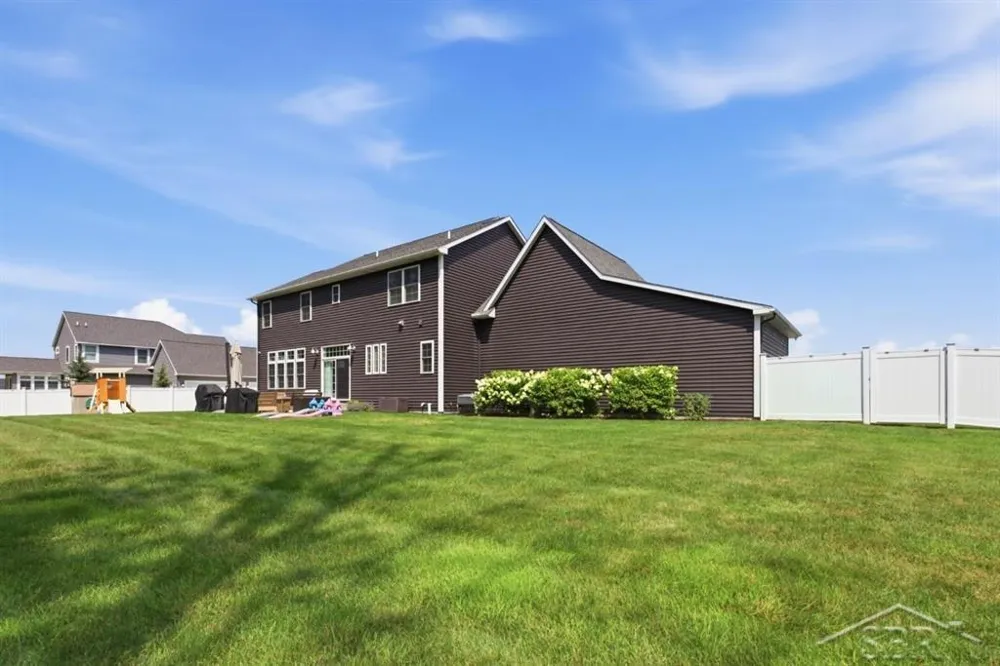 3058 Hidden Meadows Drive Larkin Charter Township, MI 48642