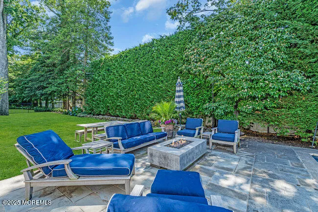 12 Red Oak Drive Spring Lake, NJ 07762
