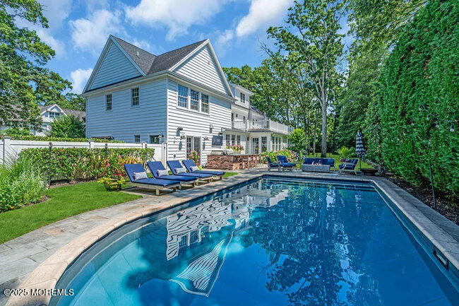 12 Red Oak Drive Spring Lake, NJ 07762