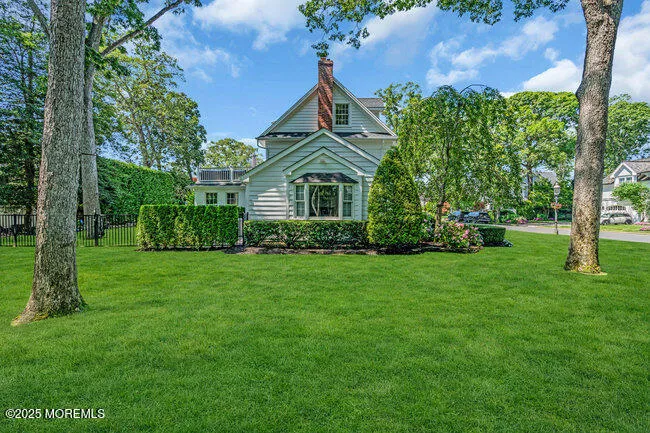 12 Red Oak Drive Spring Lake, NJ 07762