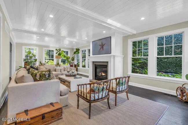 12 Red Oak Drive Spring Lake, NJ 07762