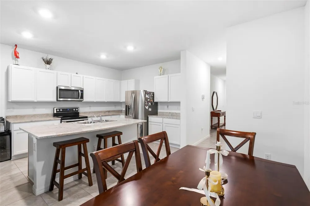 369 MANGROVE SHADE CIRCLE Apollo Beach, FL 33572