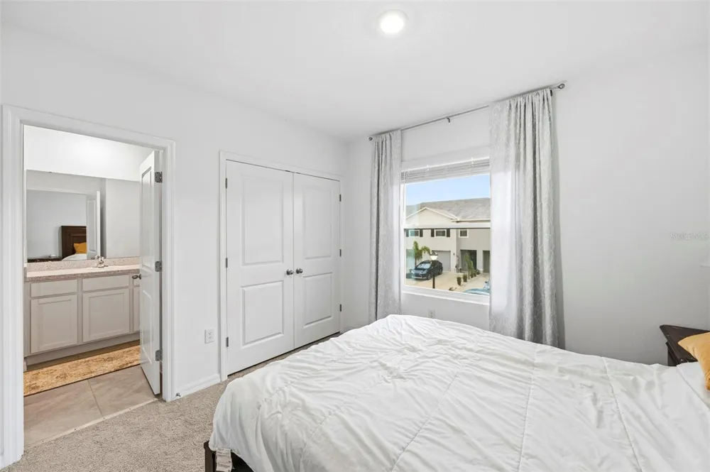 369 MANGROVE SHADE CIRCLE Apollo Beach, FL 33572