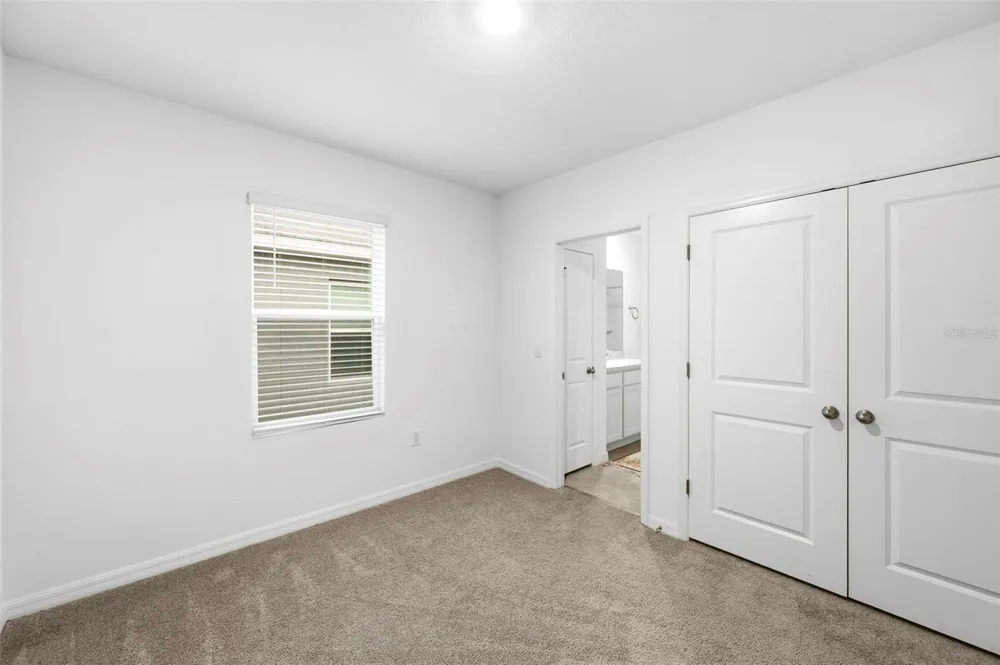 369 MANGROVE SHADE CIRCLE Apollo Beach, FL 33572