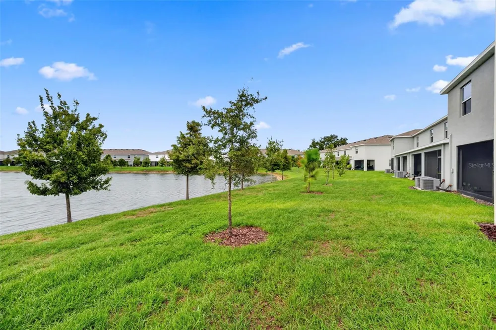 369 MANGROVE SHADE CIRCLE Apollo Beach, FL 33572