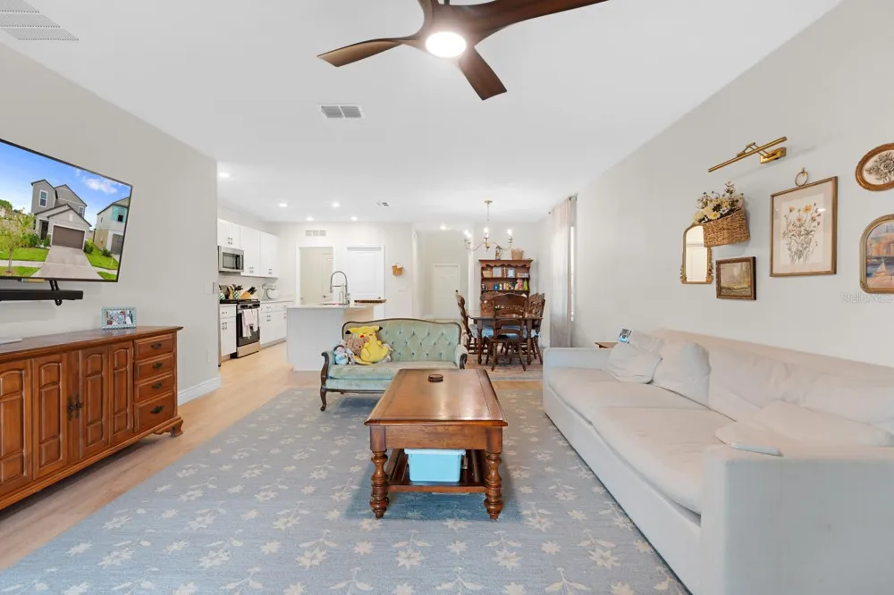 9520 RUNAWAY BREEZE Land O Lakes, FL 34637