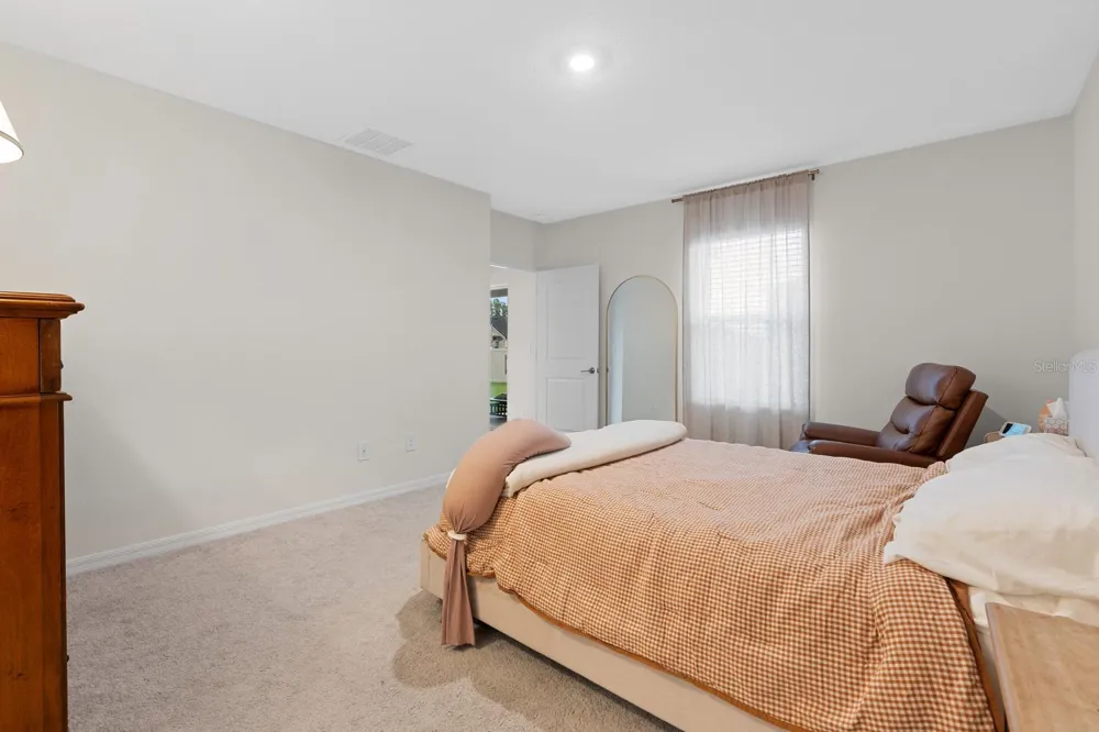 9520 RUNAWAY BREEZE Land O Lakes, FL 34637