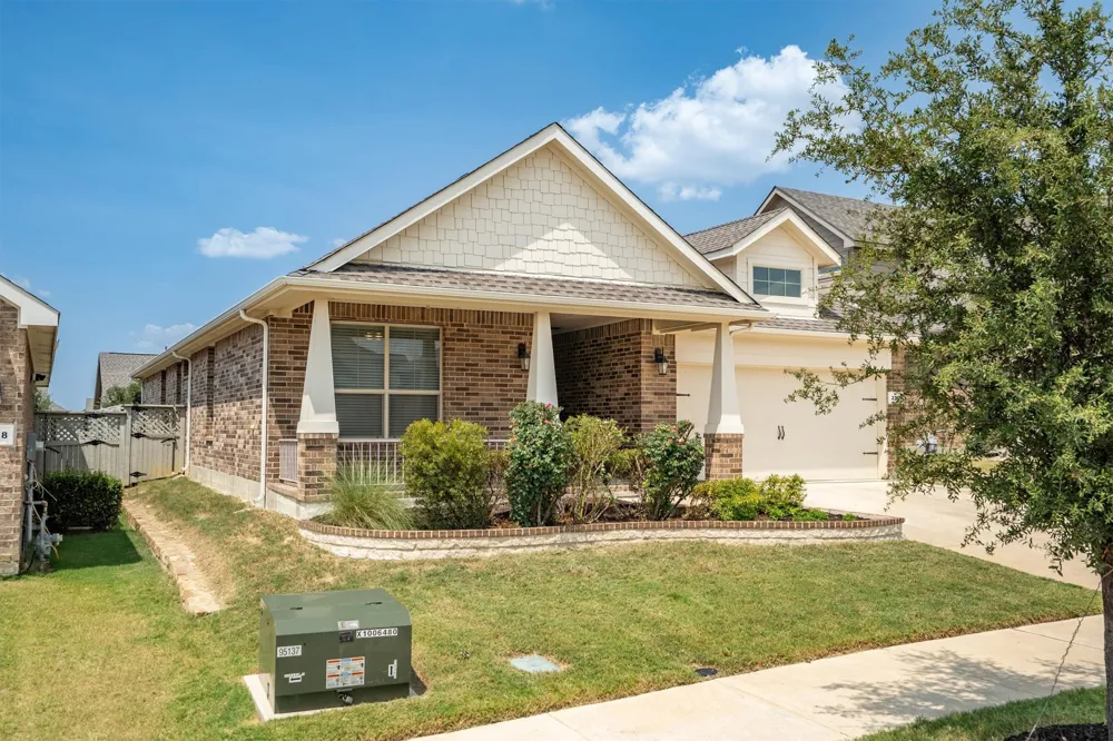 2304 Mockingbird Court Northlake, TX 76247