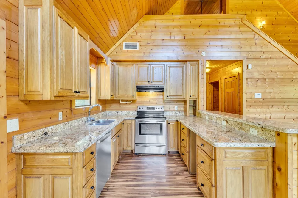 209 Laguna Point Hemphill, TX 75948
