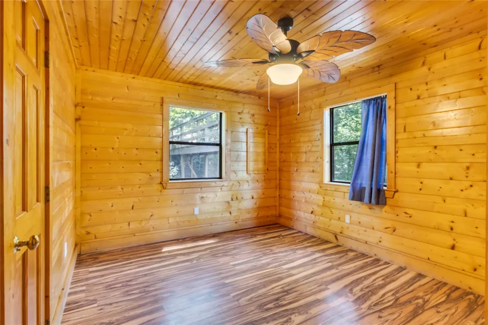 209 Laguna Point Hemphill, TX 75948