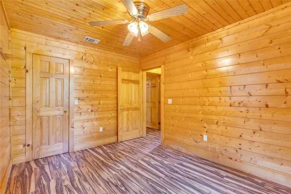 209 Laguna Point Hemphill, TX 75948