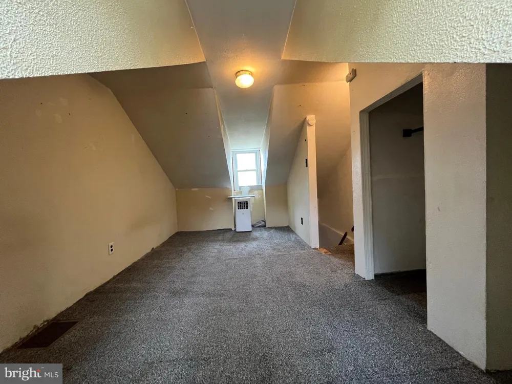 1429 COTTON Reading, PA 19602