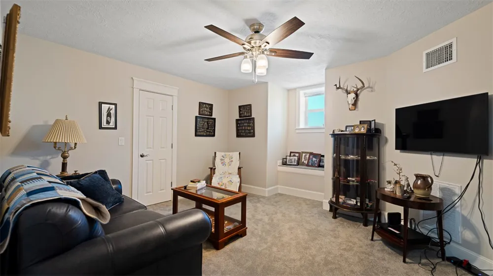 5 Providence Road Calvert, TX 77837