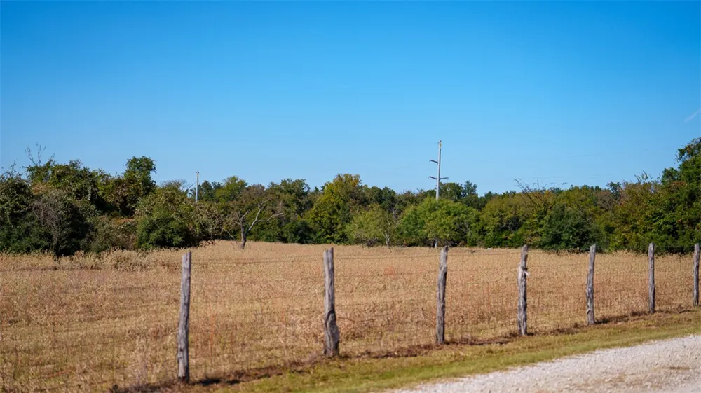 5 Providence Road Calvert, TX 77837