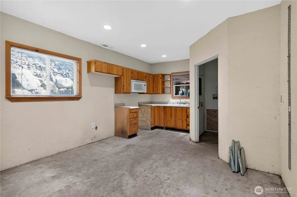 267 Ranch Road Kelso, WA 98626