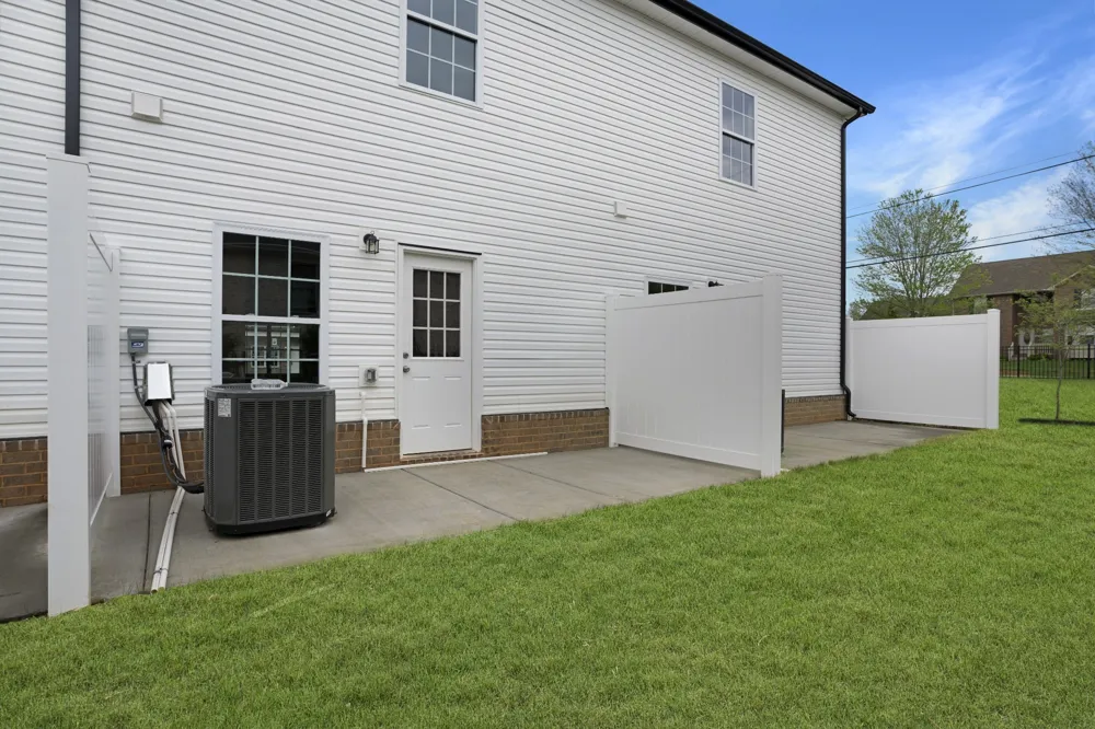 156 Excell Rd #19 Clarksville, TN 37043