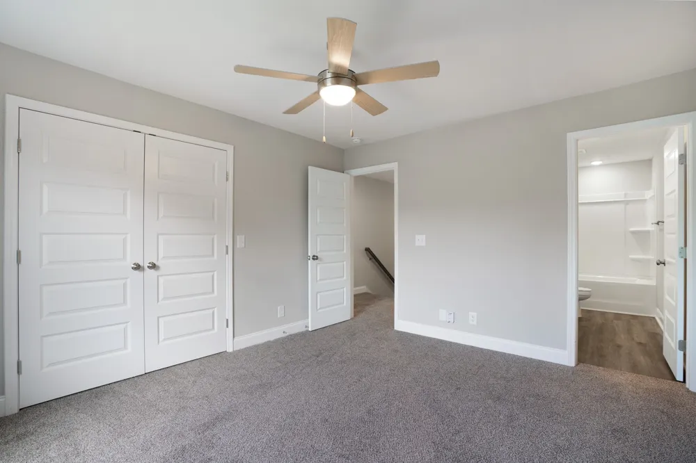 156 Excell Rd #19 Clarksville, TN 37043