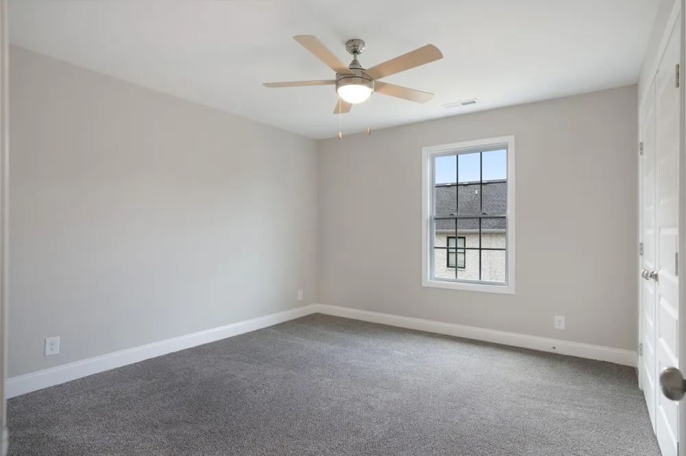 156 Excell Rd #19 Clarksville, TN 37043
